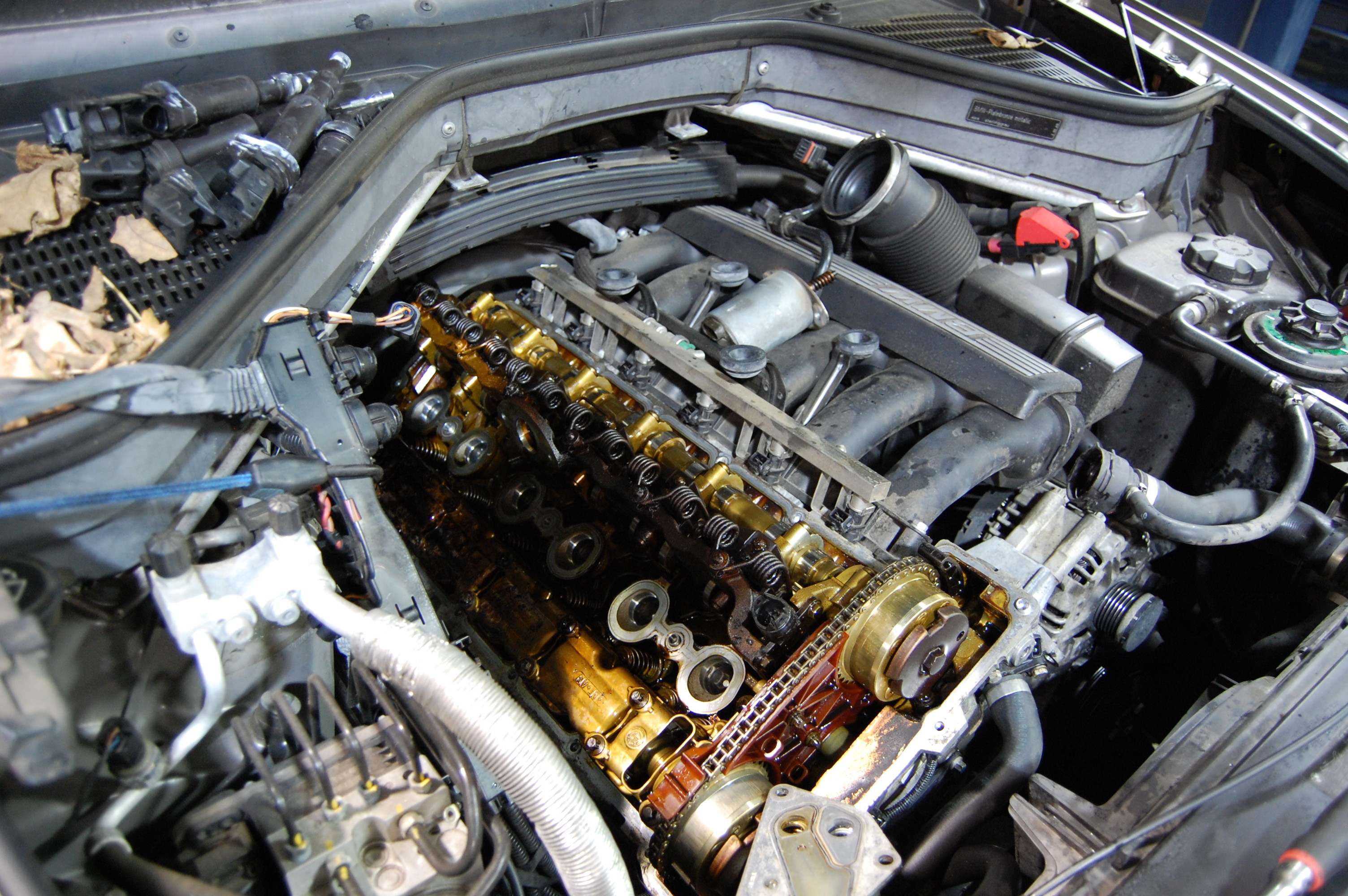 bmw valve cover replacement